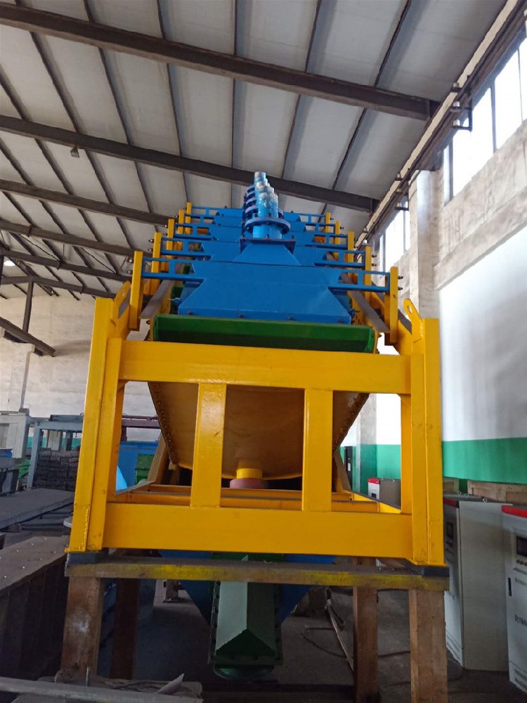 怎樣維護(hù)和保養(yǎng)疊層振動(dòng)篩？