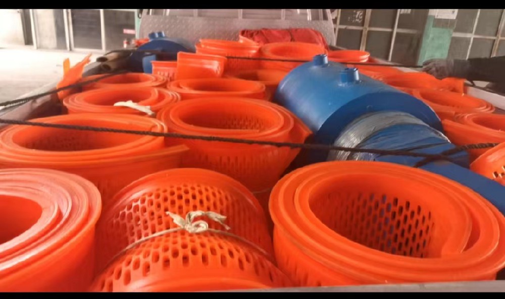 遵化市遠(yuǎn)創(chuàng)科技有限責(zé)任公司發(fā)貨高壓輥磨機(jī)、重型微粉篩配件